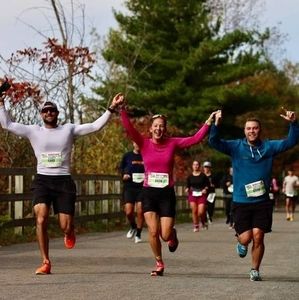 Meet your Posher, Caroline